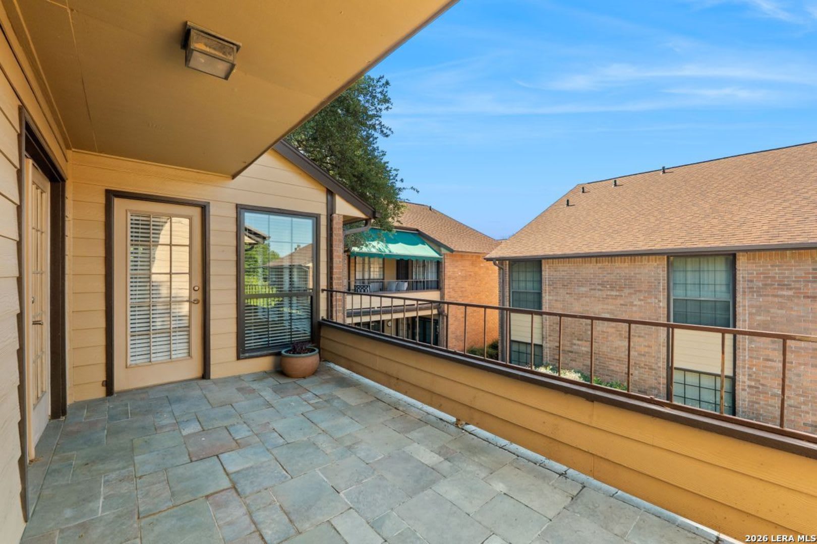 Charming 3 Bedroom Condo In Idlewood Community – photo 4