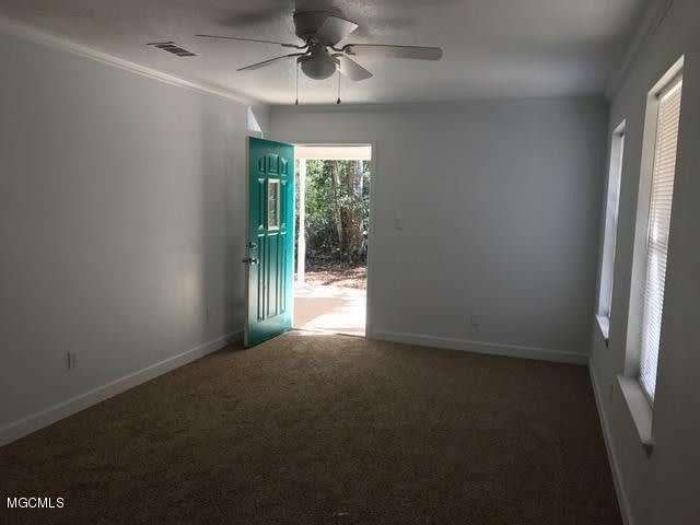 Charming Coastal Retreat in Ocean Springs, 2-bedroom 2-Bath home – photo 4