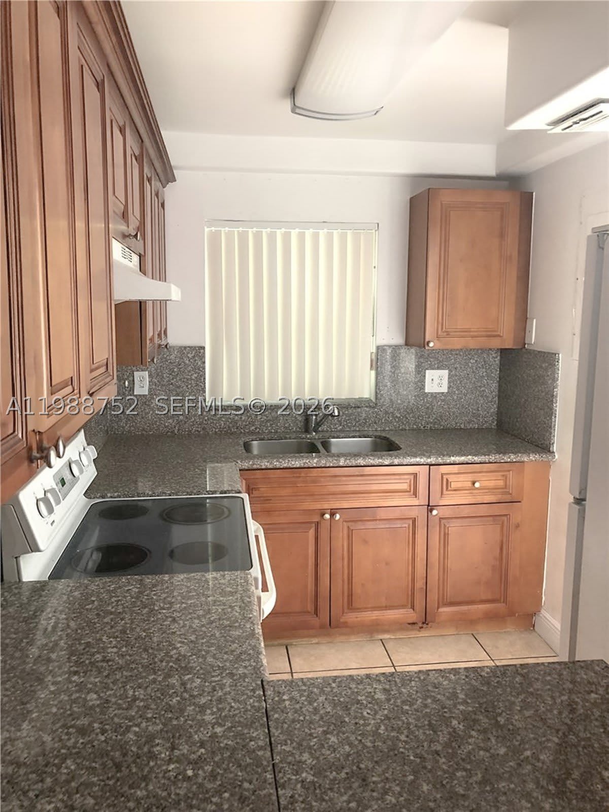 4415 W 10Th Ln – photo 3