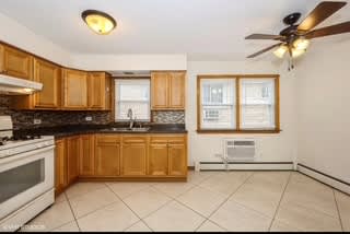 6883 North Northwest Highway – photo 5