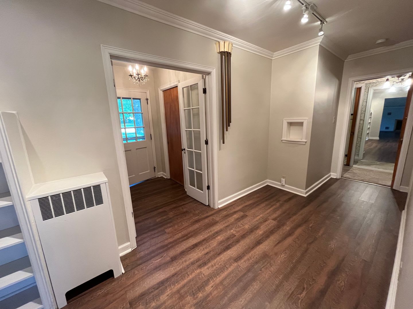 3323 Lakeshore Dr. – photo 3