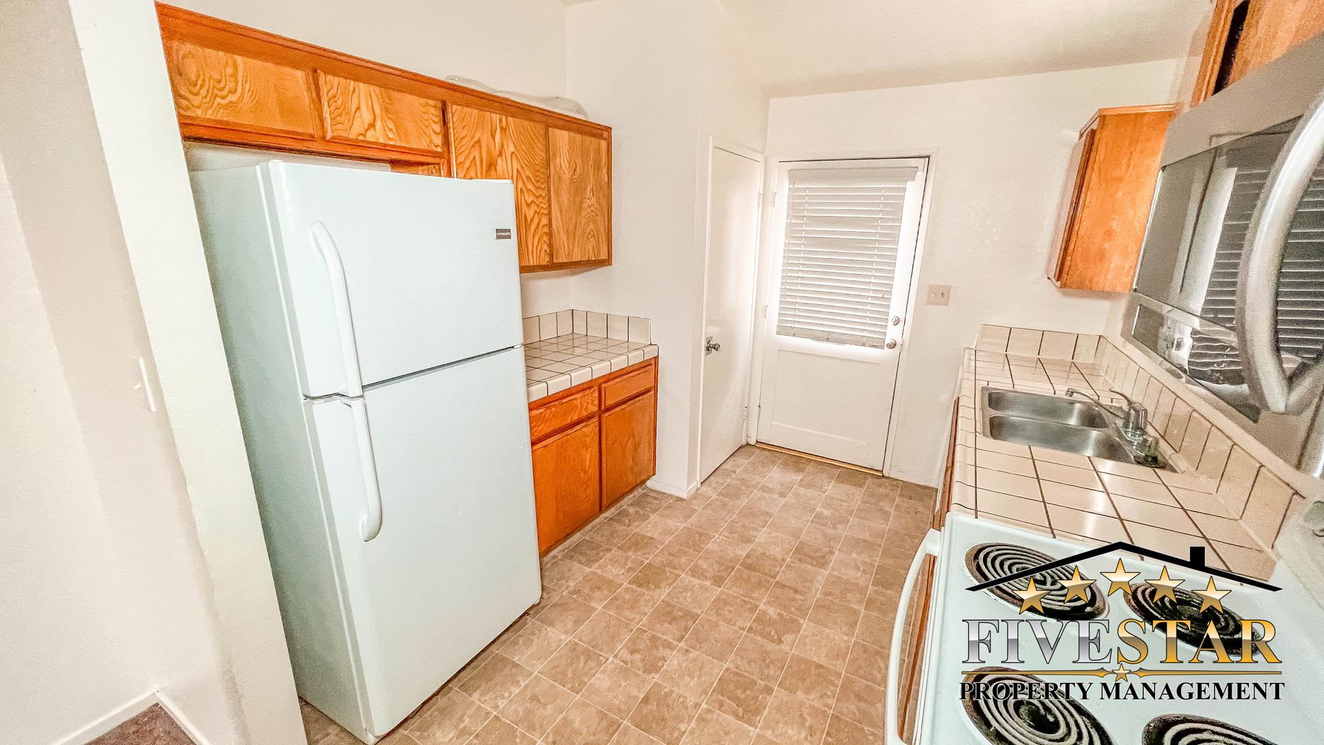 Condo for Rent on 7800 Westfield Road #76 – photo 5