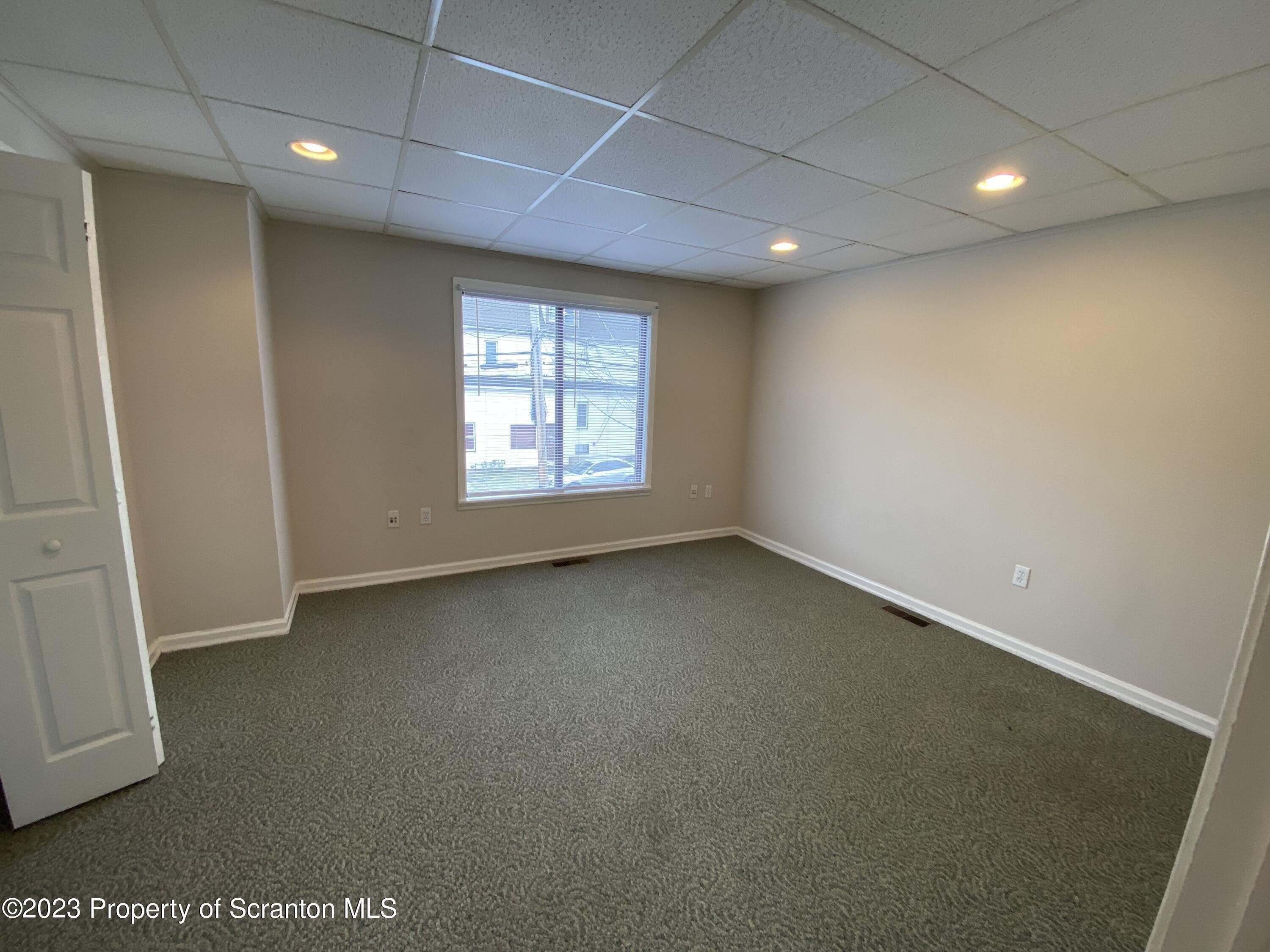 440 Larch Street – photo 4