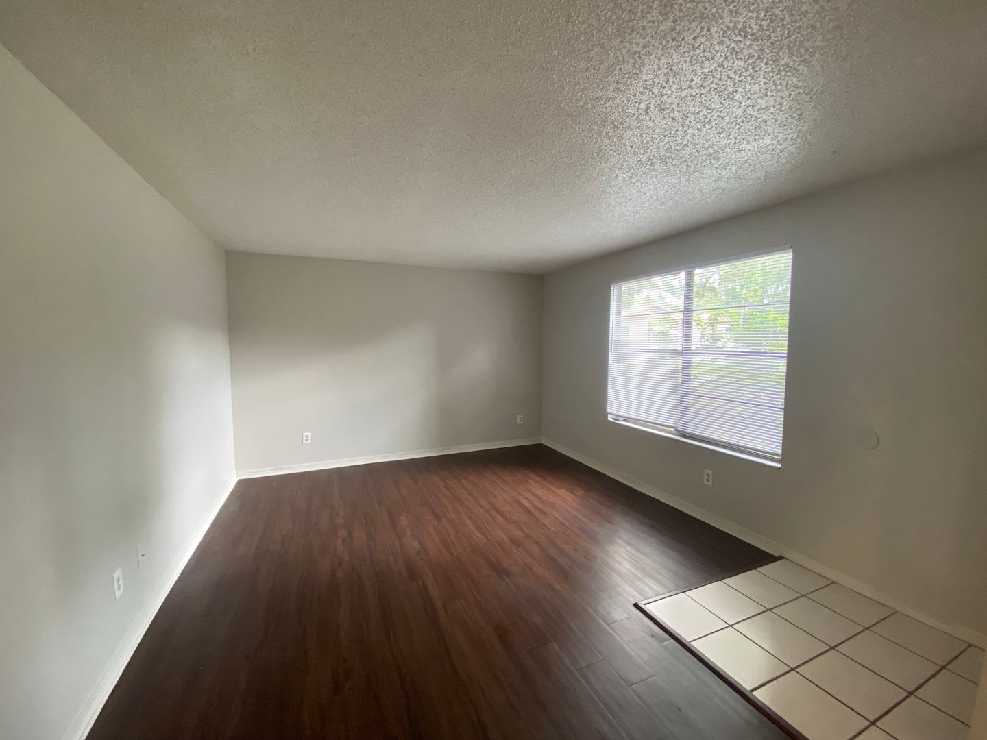 Desirable 2 Beds 1 5 Bath Unit In Orange Park – photo 5
