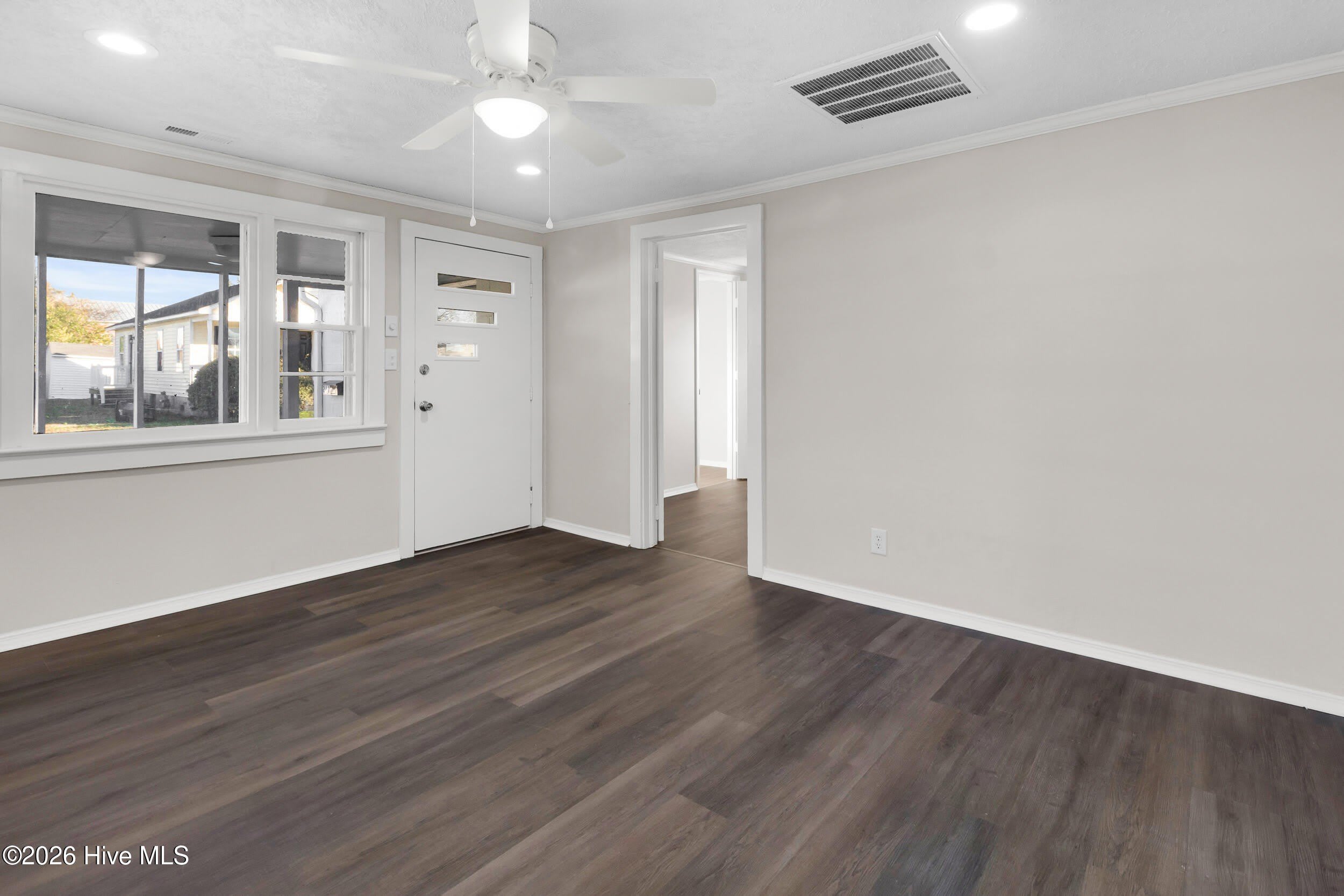 211 Lawson Street – photo 5