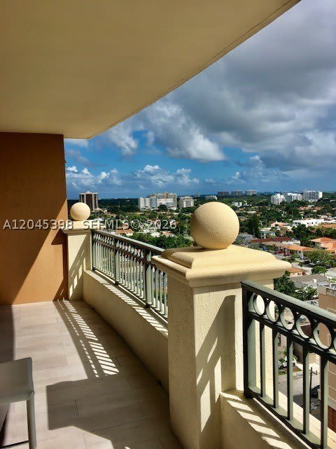 3232 SW 22nd Ter – photo 3
