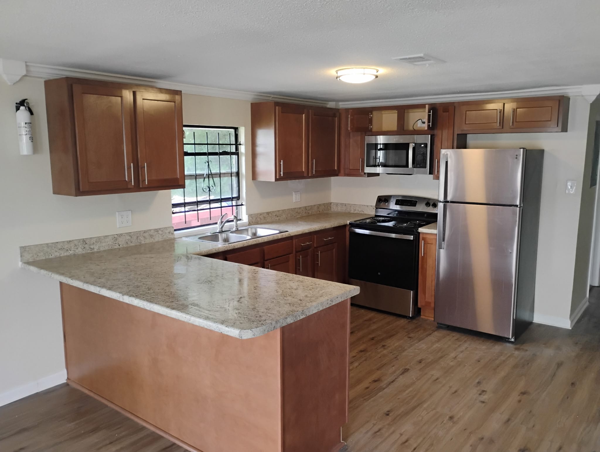 1338 Weare St – photo 5