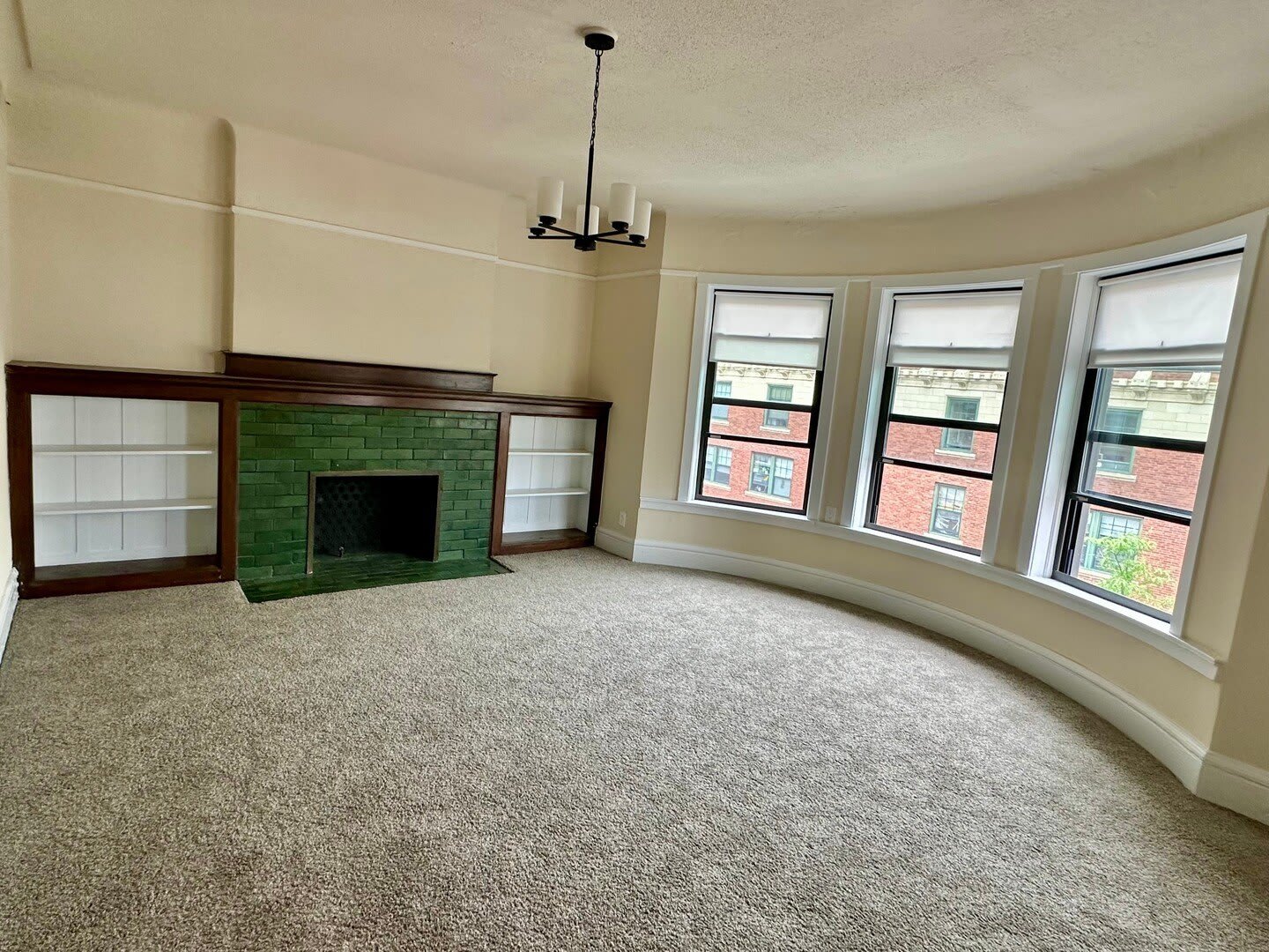 1008 W Argyle Street – photo 2