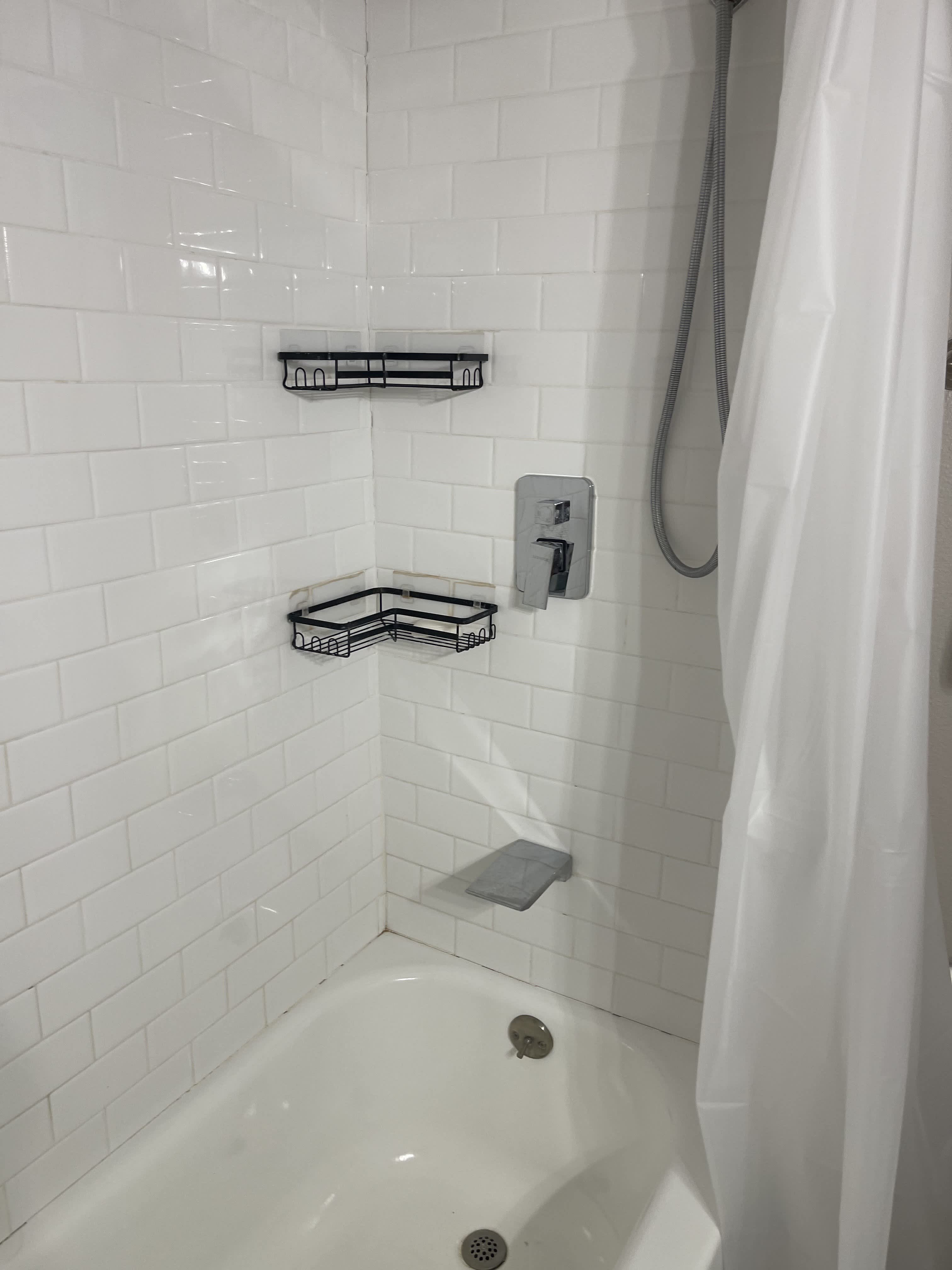 912 East Saint Clair Street – photo 2