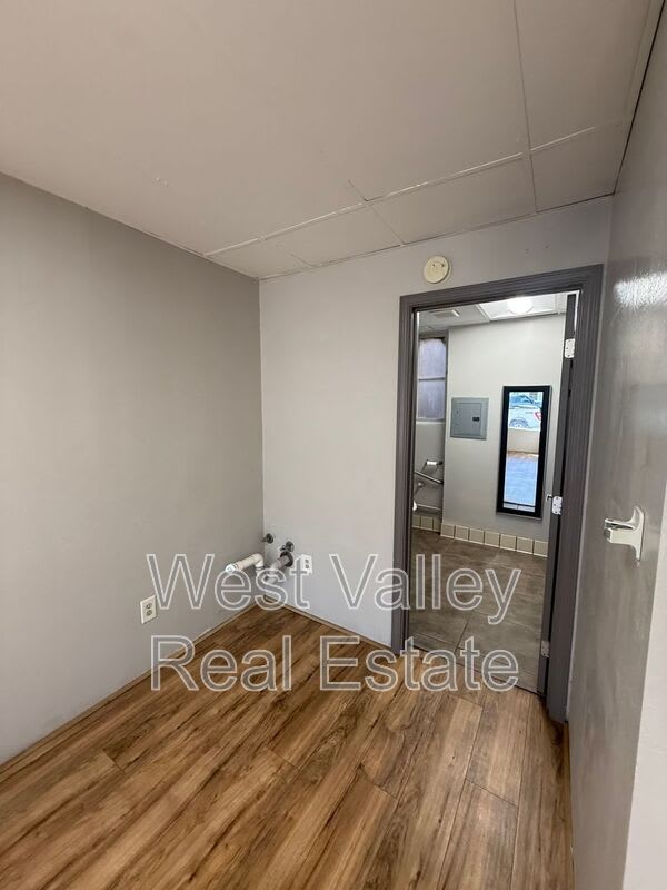 518 Center Street – photo 3
