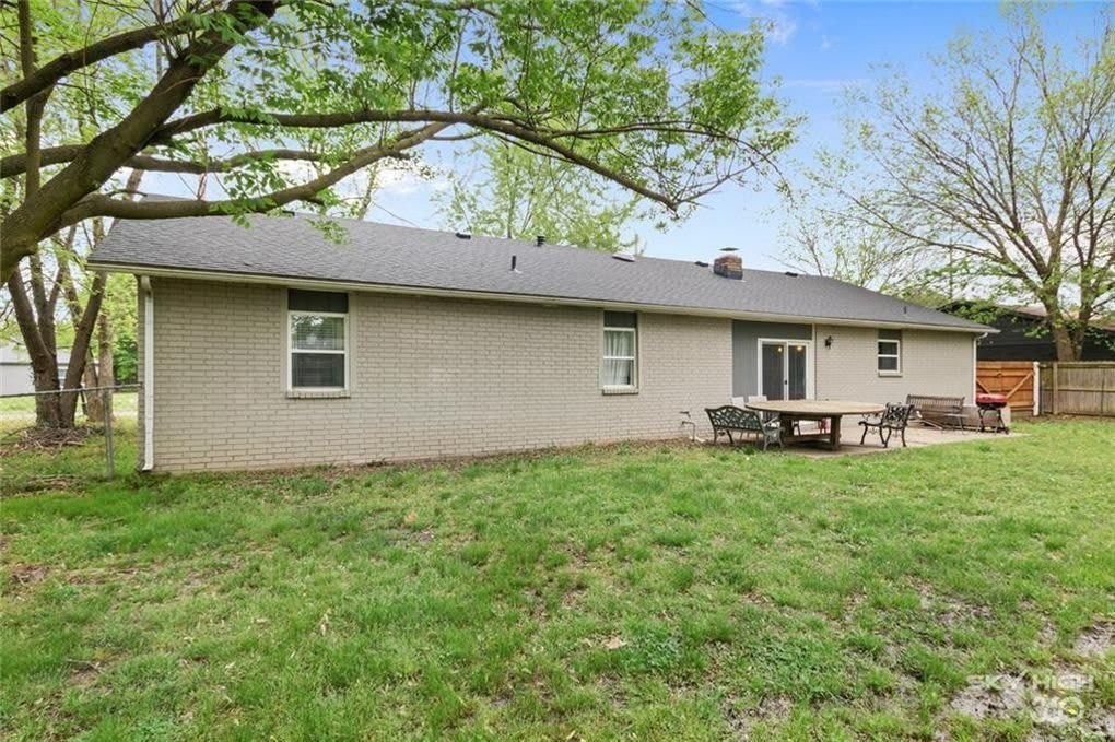 405 SW 10th Street – photo 3