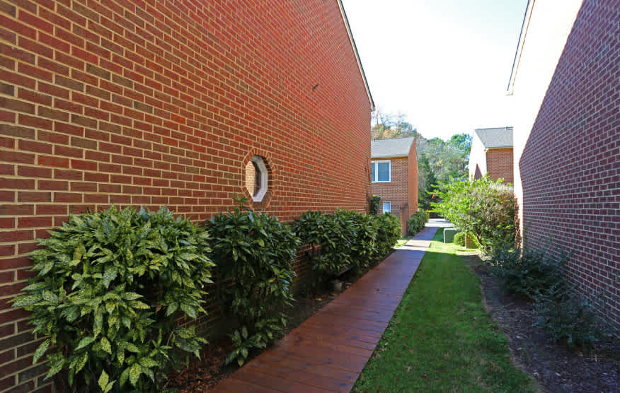 Colony Wood Townhomes – photo 2