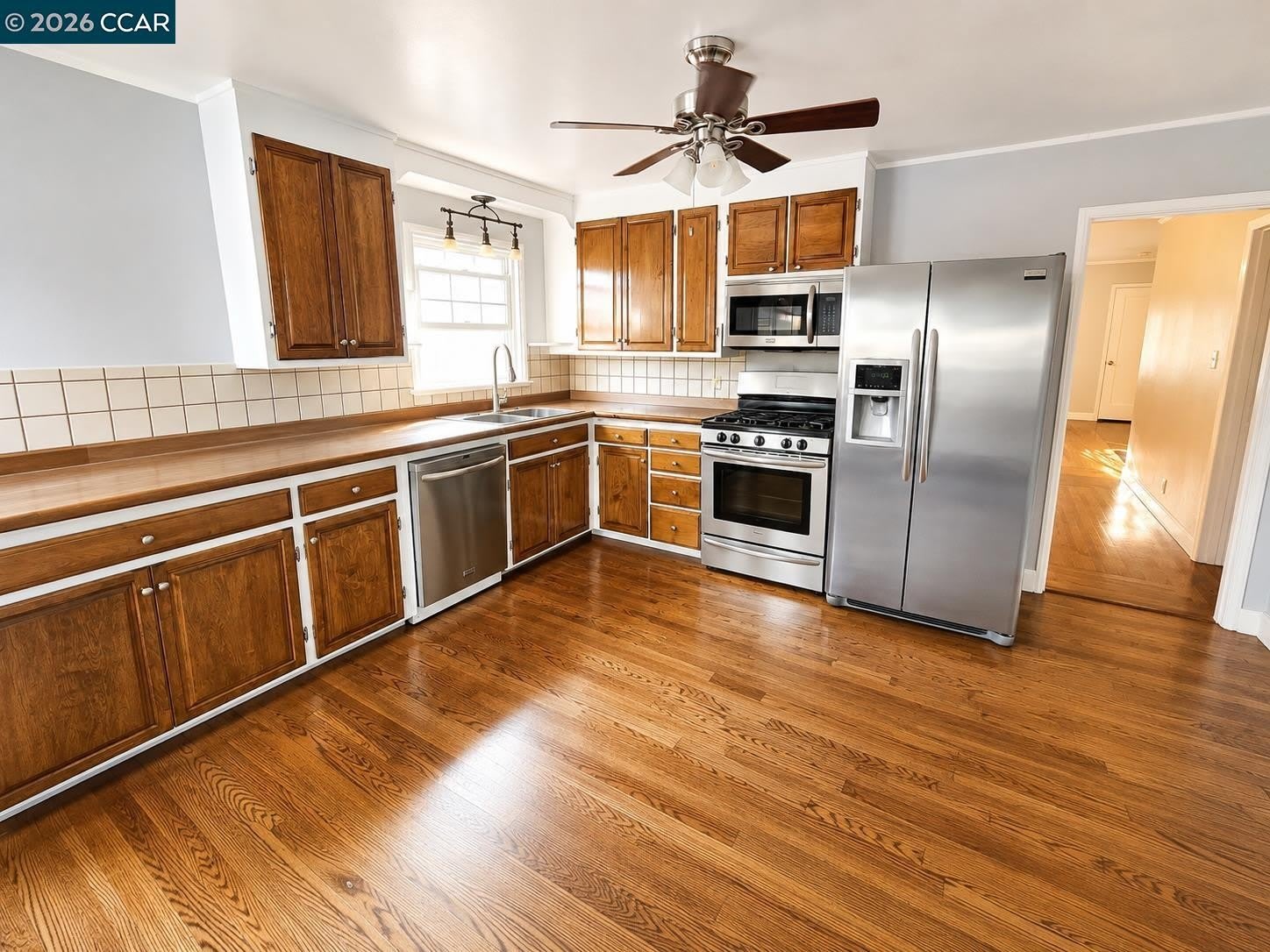 916 Veale Ave – photo 3