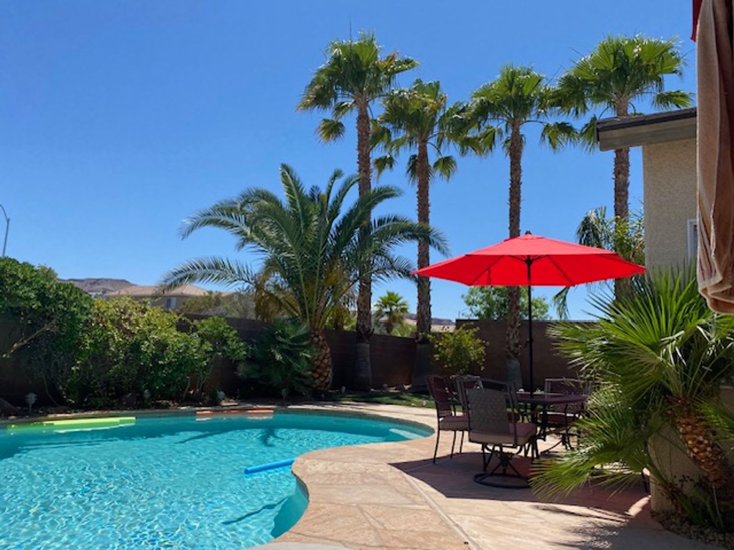 Single Story W Pool And Spa Pool Service Inc 8 1 Move In – photo 3