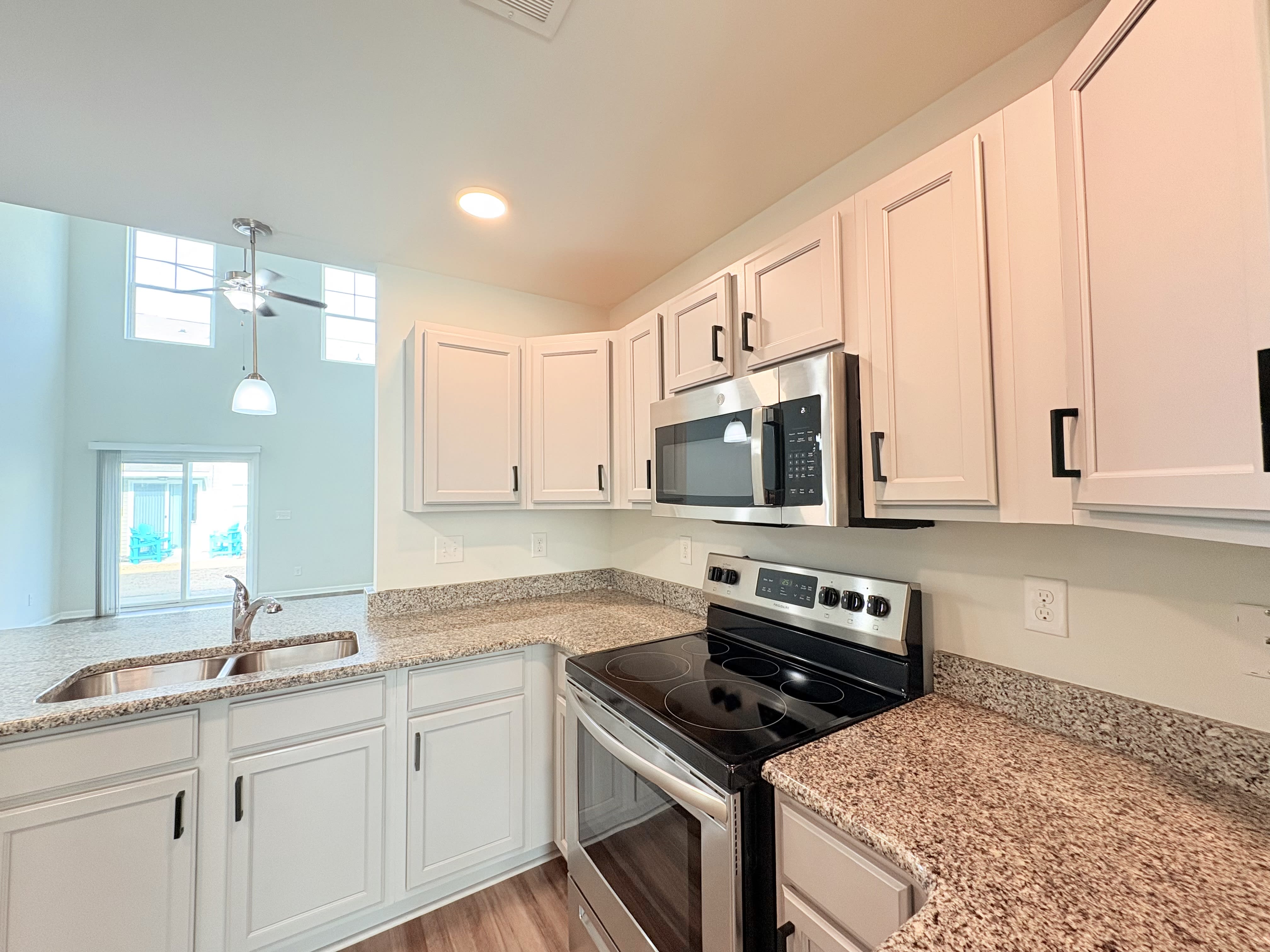 1123 Fairway Ln – photo 4