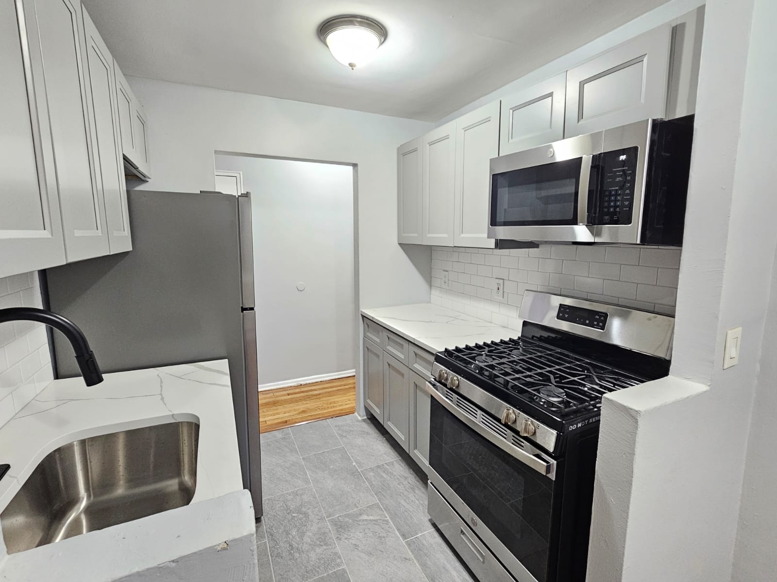 725 Scotland Rd – photo 5