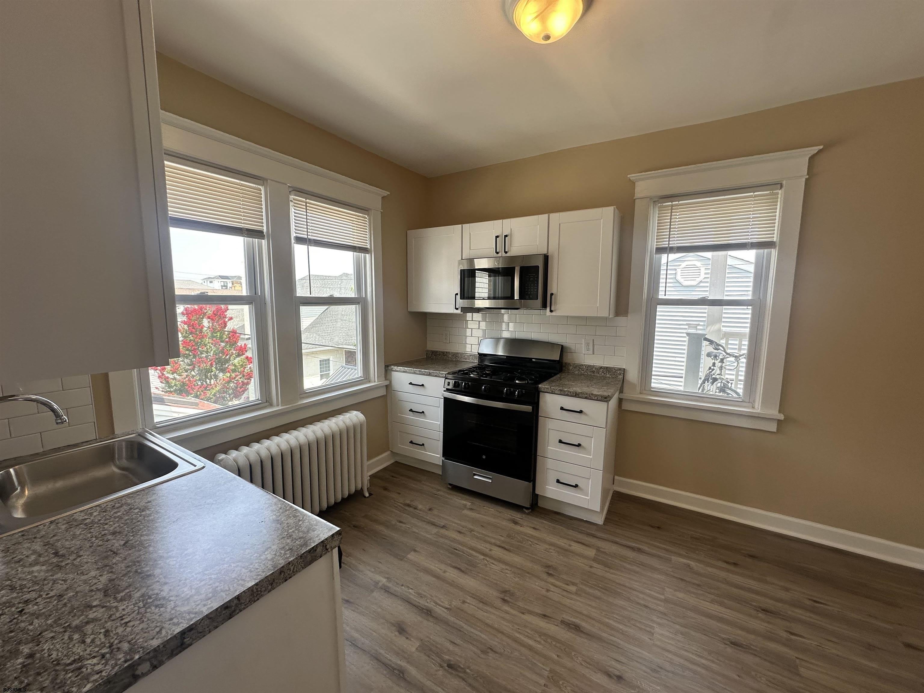 9 N Rosborough Ave – photo 3