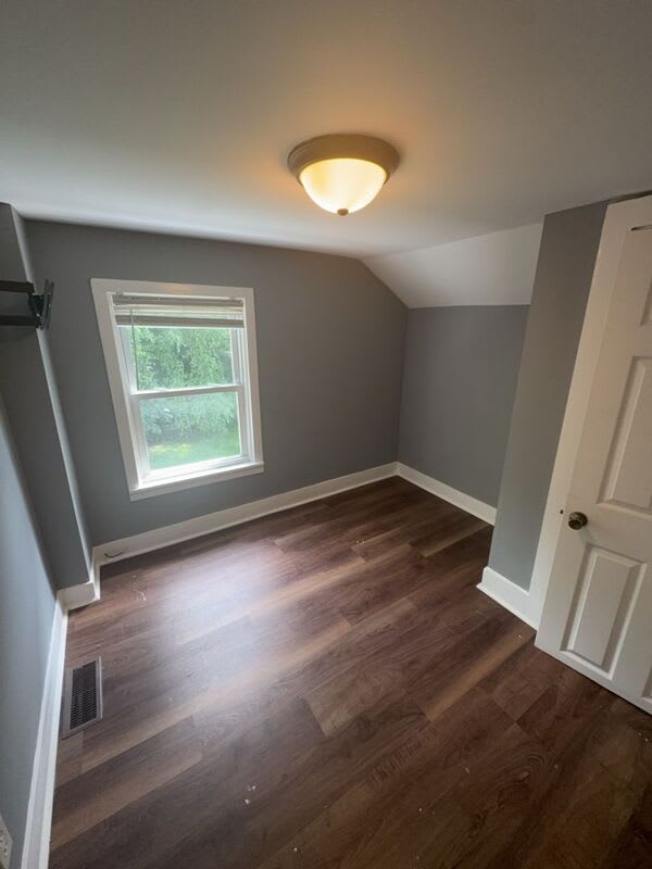 1404 1412 Sanderson Ave – photo 5