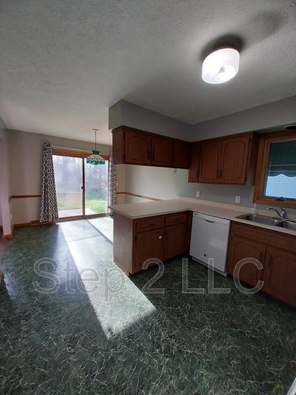 6995 Fry Road 1 – photo 4