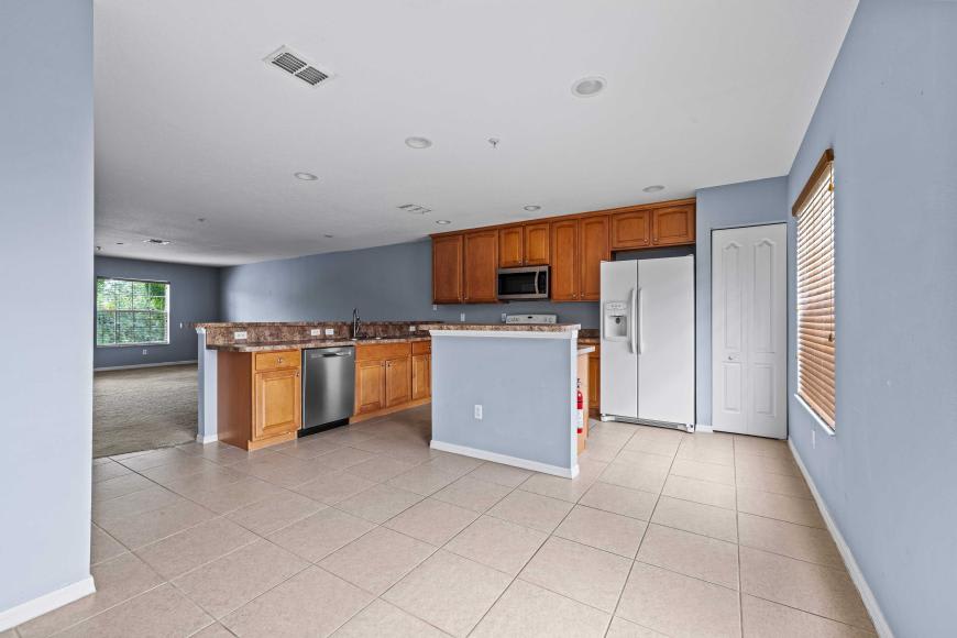 1944 SE High Springs Dr – photo 4