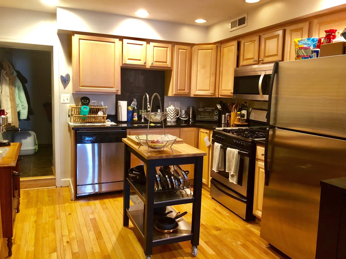 1 Month Free Rent On A 12 Month Lease Charming 2 Bedroom 1 5 Bathroom Townhome In Federal Hill W Rooftop Deck – photo 5