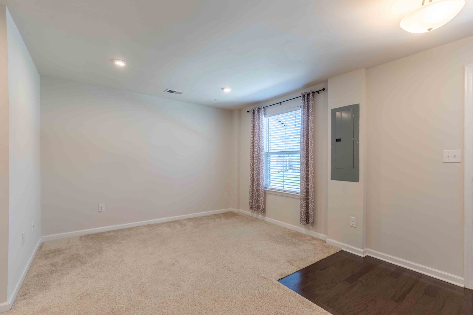 Luxury Townhouse in Stonecliffe of Atwater! – photo 5