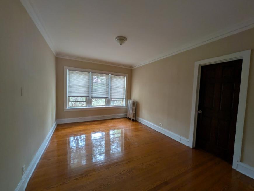 6701 NORTH GREENVIEW AVE. – photo 2