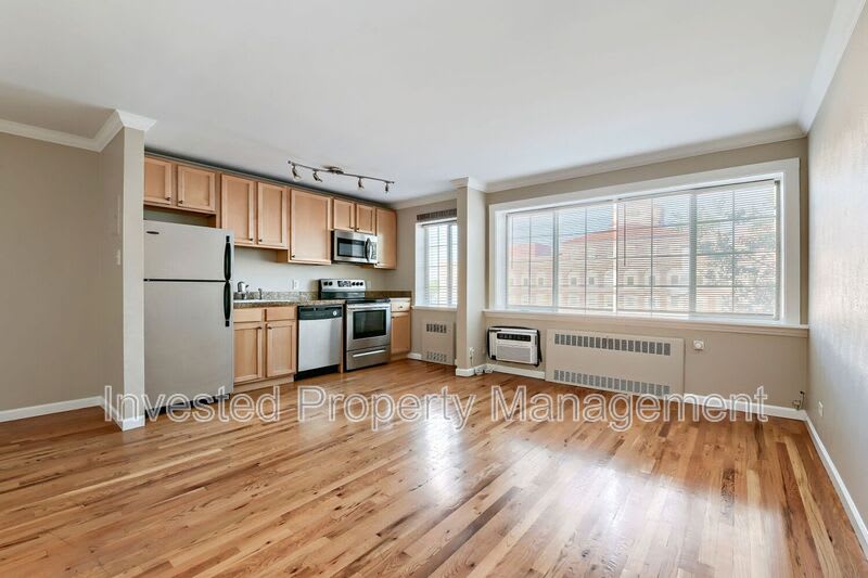 1450 Albion St – photo 1