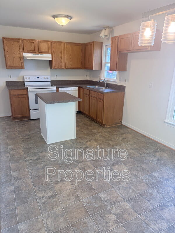 12521 Hillgate Ln – photo 5
