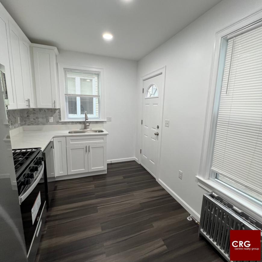 81 Alder St – photo 4