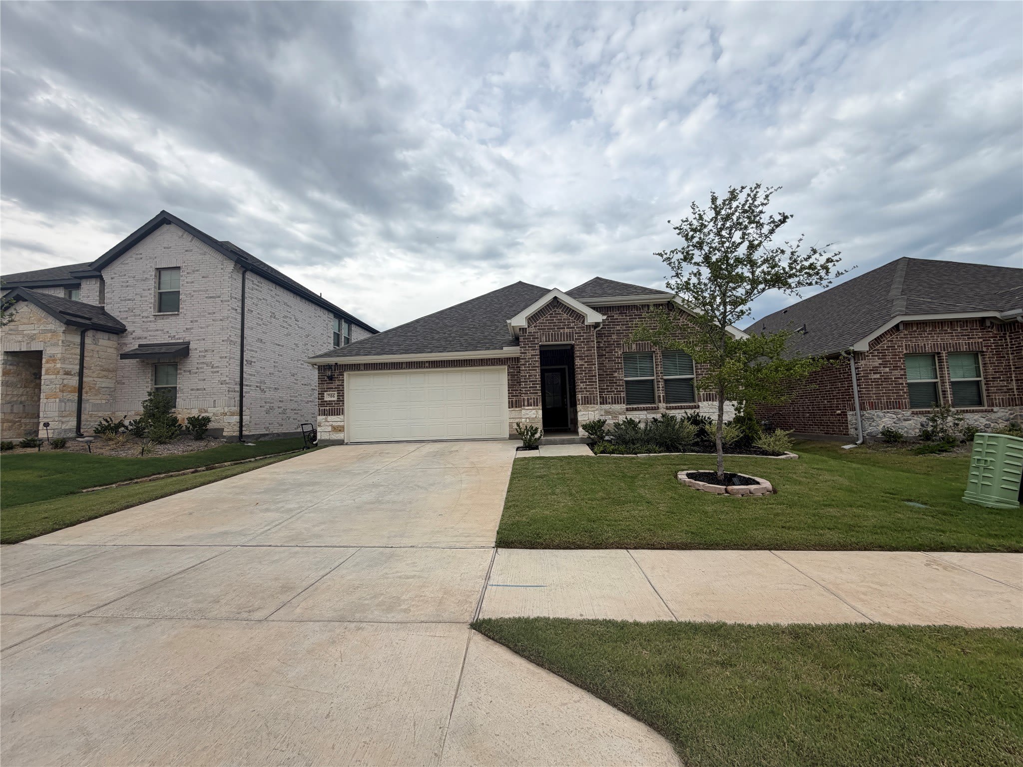 706 Easthill Drive – photo 3