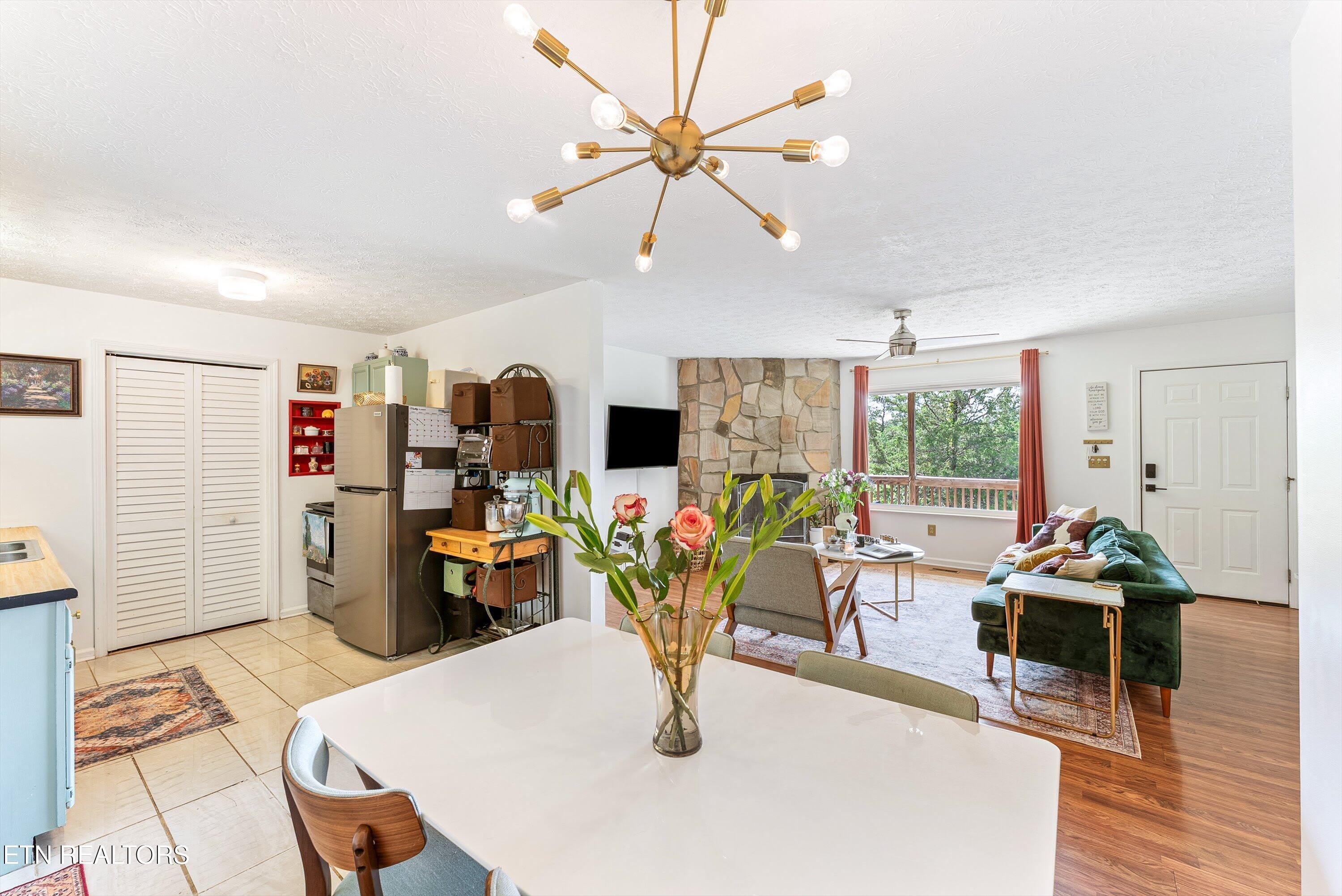 1720 Moon Court – photo 5