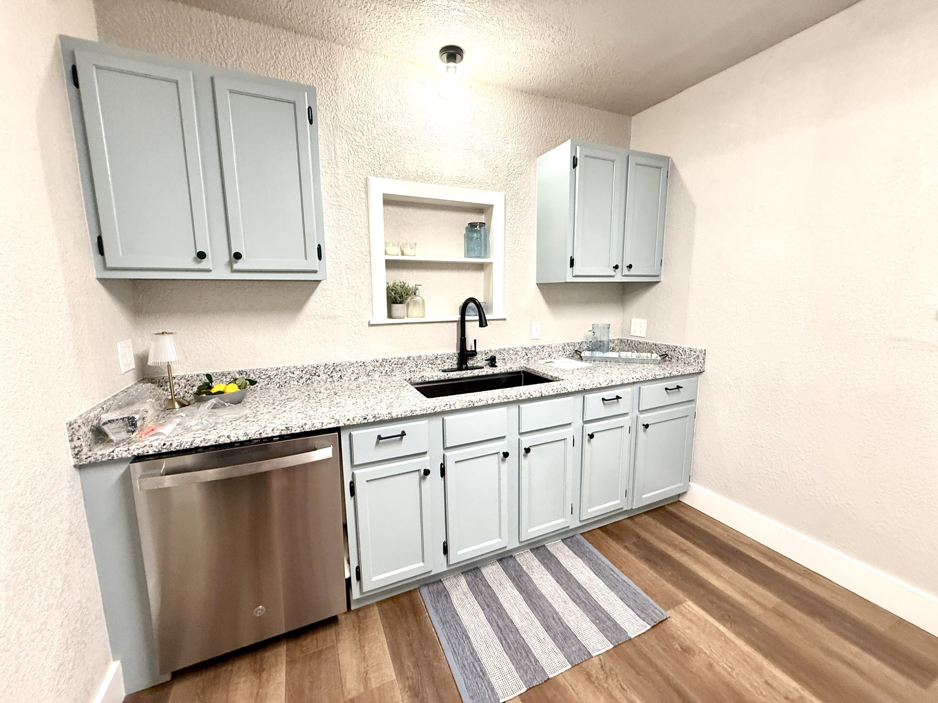 721 Roff Street Northeast – photo 3