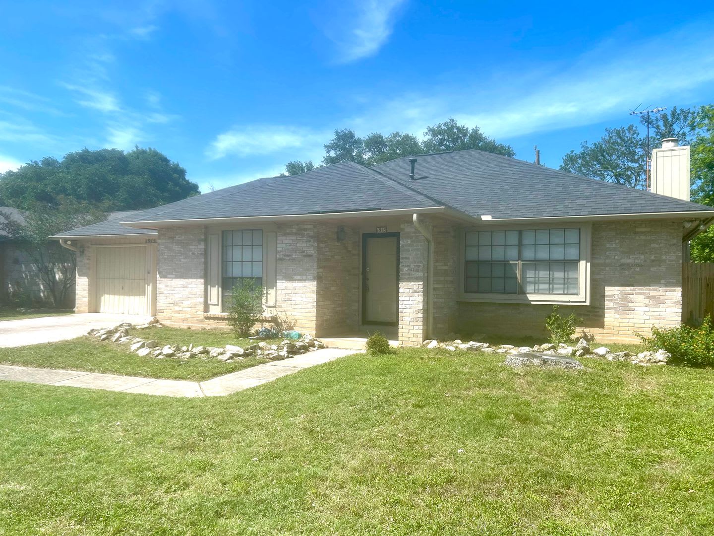 Zero Application Fee For This Lovely Churchill Forest Home – photo 1