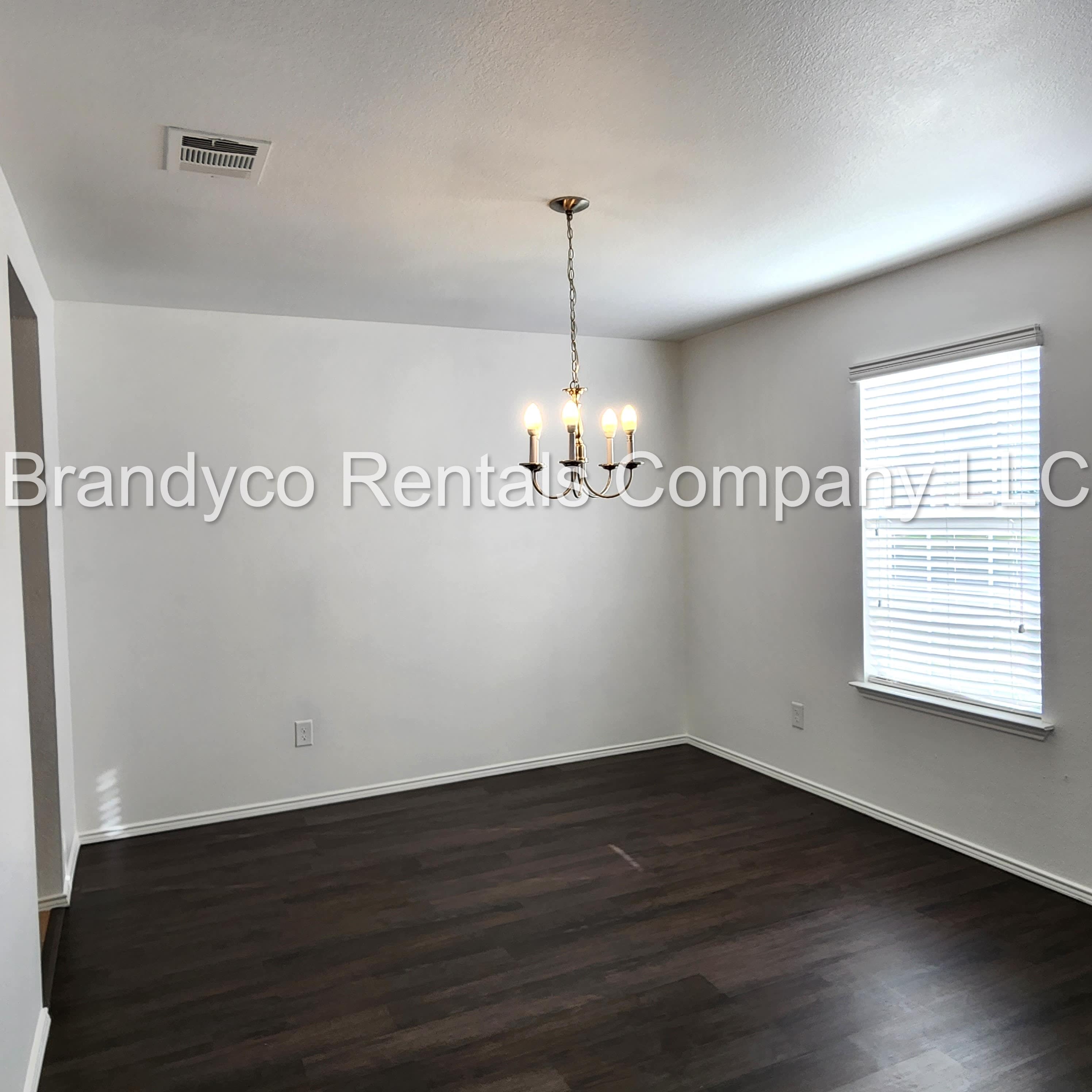 411 Taurus Drive – photo 2