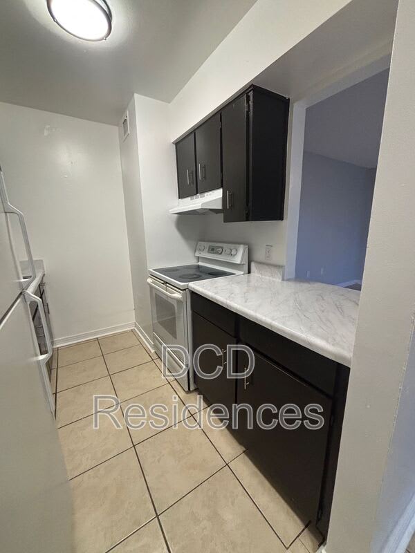 3202 S. Orlando Dr. – photo 4