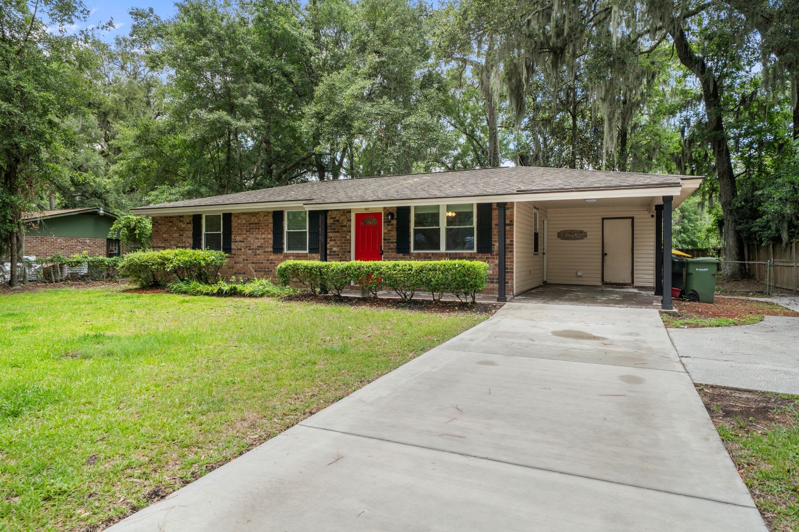 Southside Savannah Gem – 4BR Home in Windsor Forest with Sunroom & Patio – photo 3
