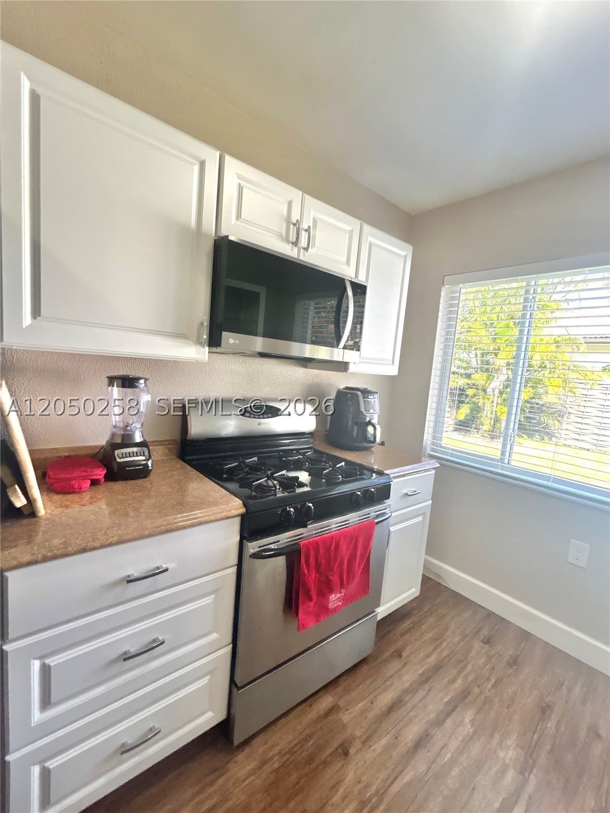 416 Bayberry Dr – photo 4