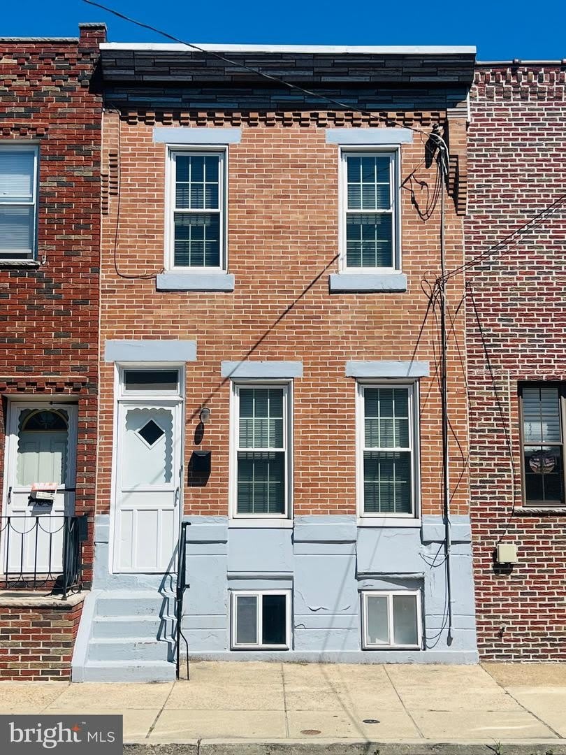 3170 ALMOND ST – photo 1