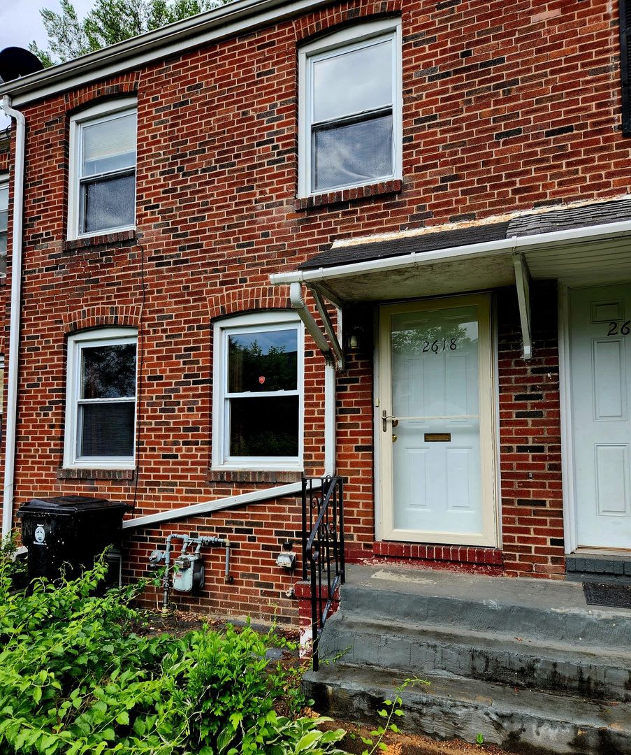 Recently Renovated 3 Bedroom in Harrisburg! – photo 4