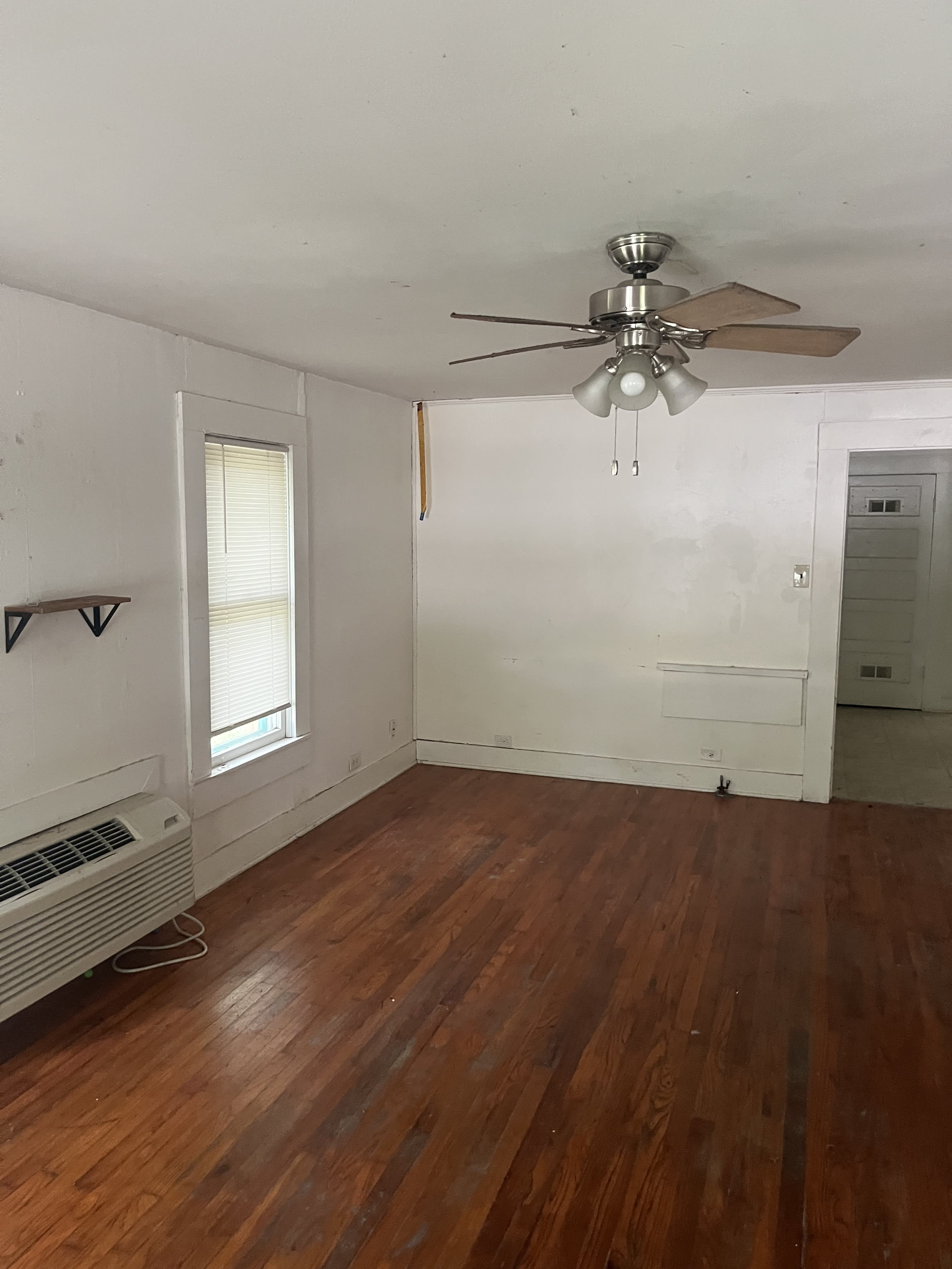 1019 West Mlk Drive – photo 5