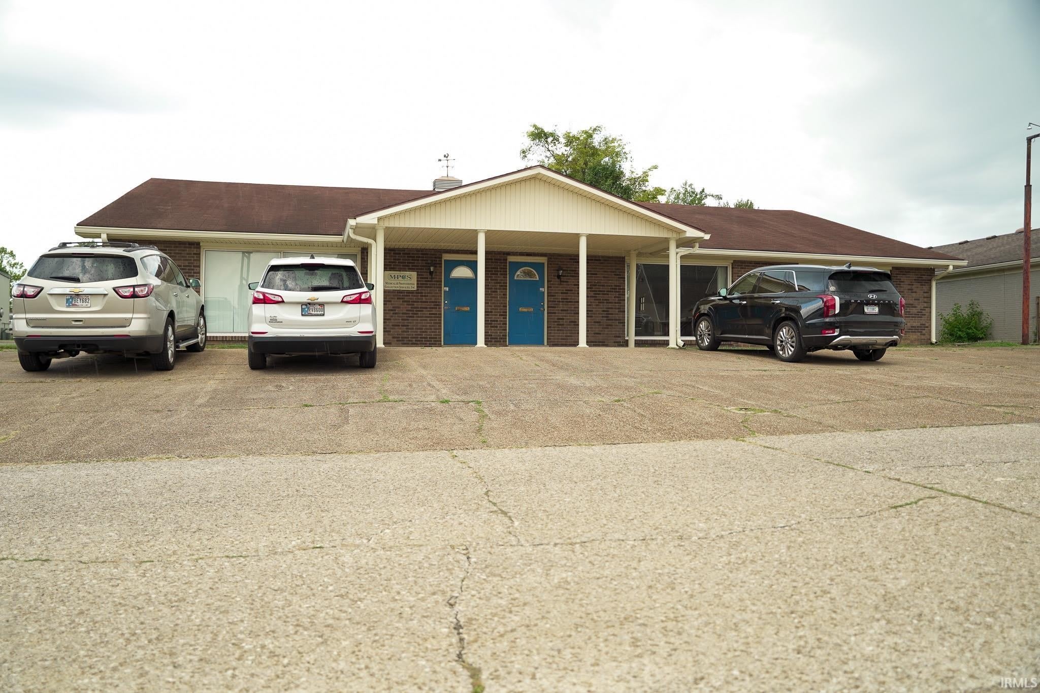 5055 S Newburgh Plaza Drive – photo 2