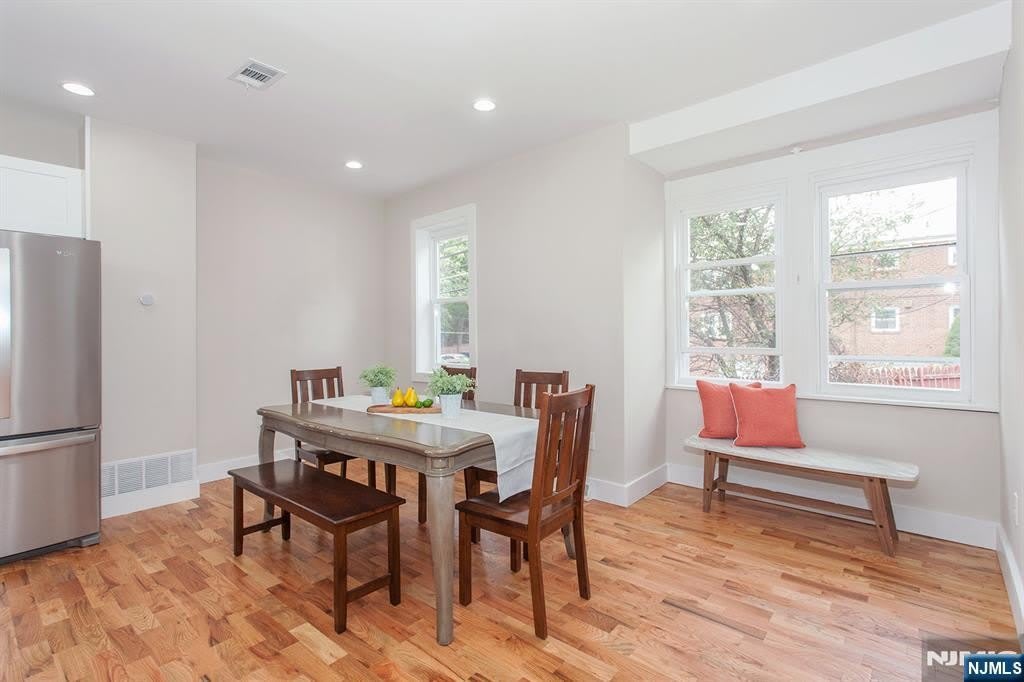 2389 3rd Street – photo 3