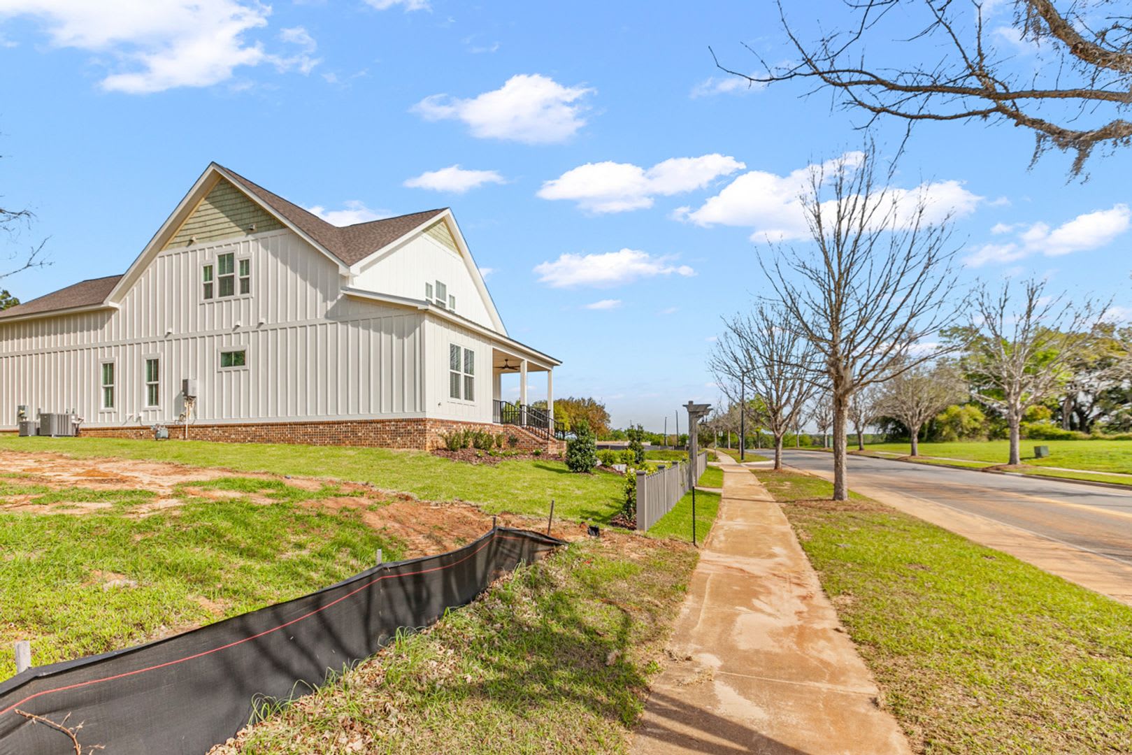 Great Southwood Home – photo 2