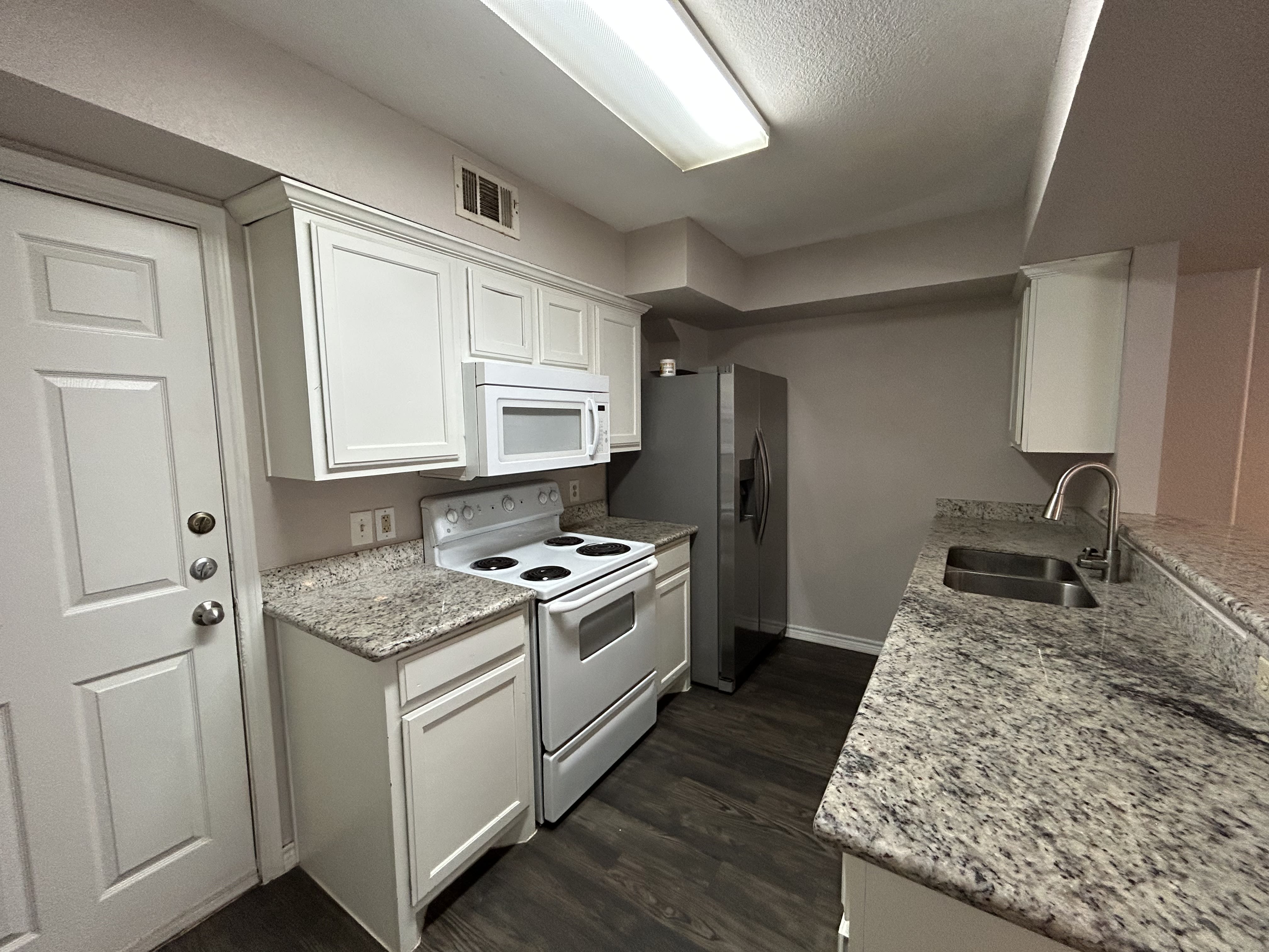 2523 Pascal Ct – photo 4