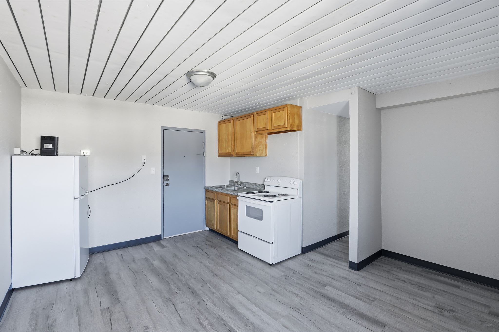 St. Germain Square Apartments – photo 5