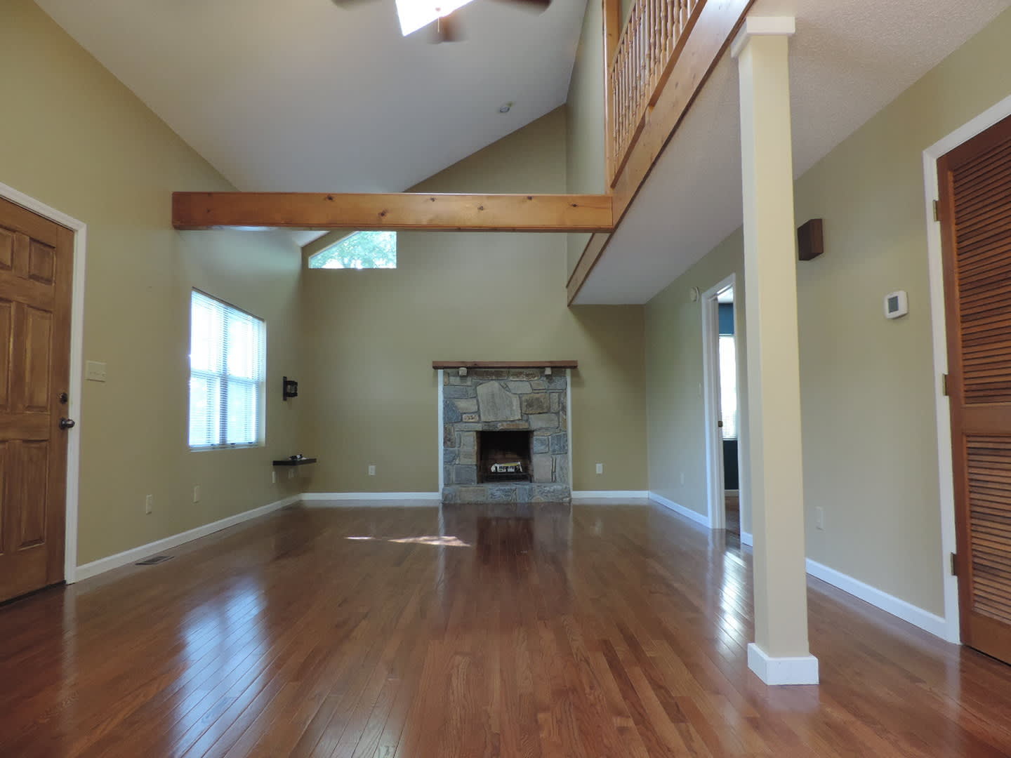 3/2 in Teaberry Hills With Long-Range Views From The Wrap Around Deck! – photo 3