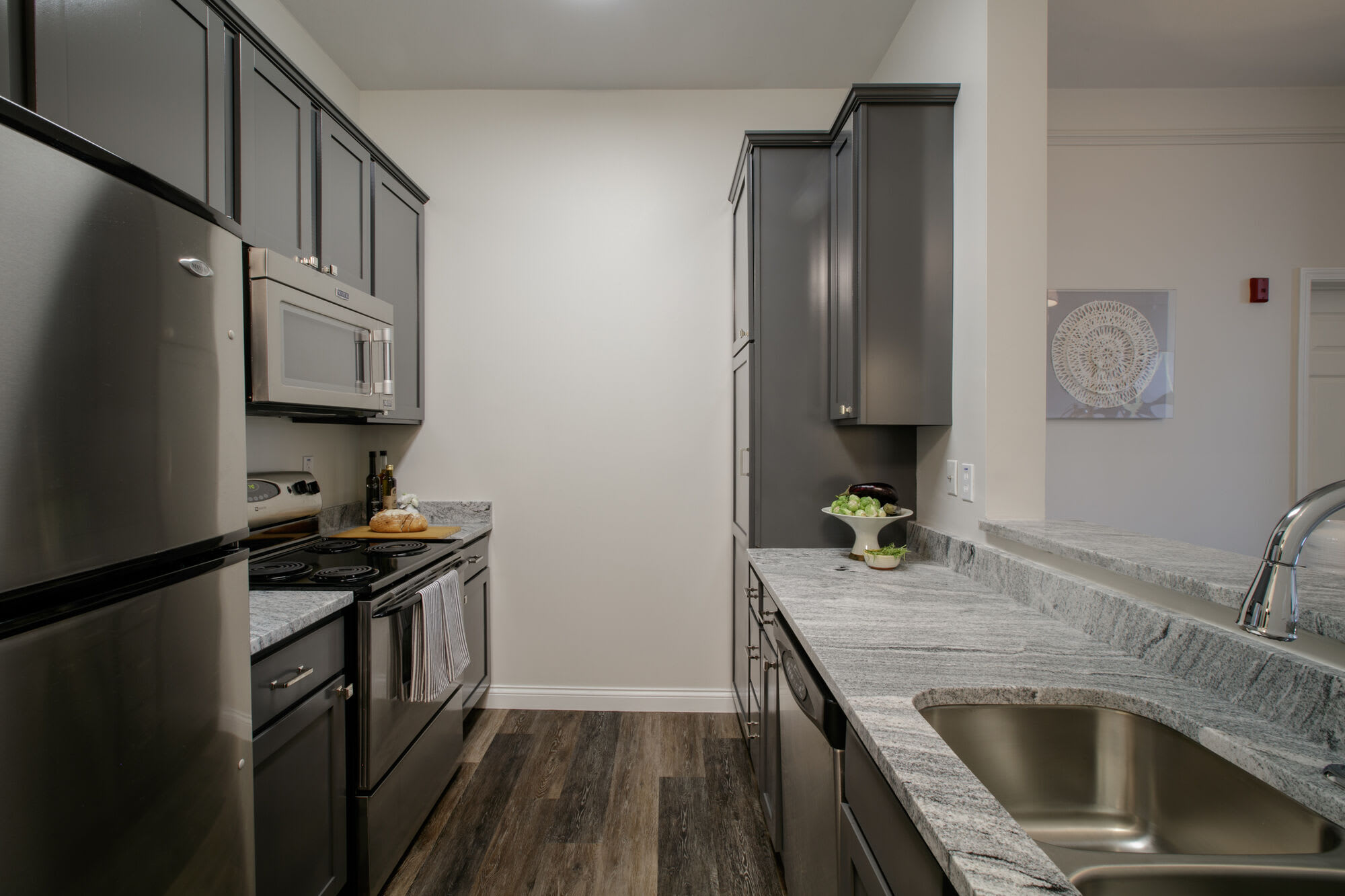 Residences At The Boulevard – photo 5