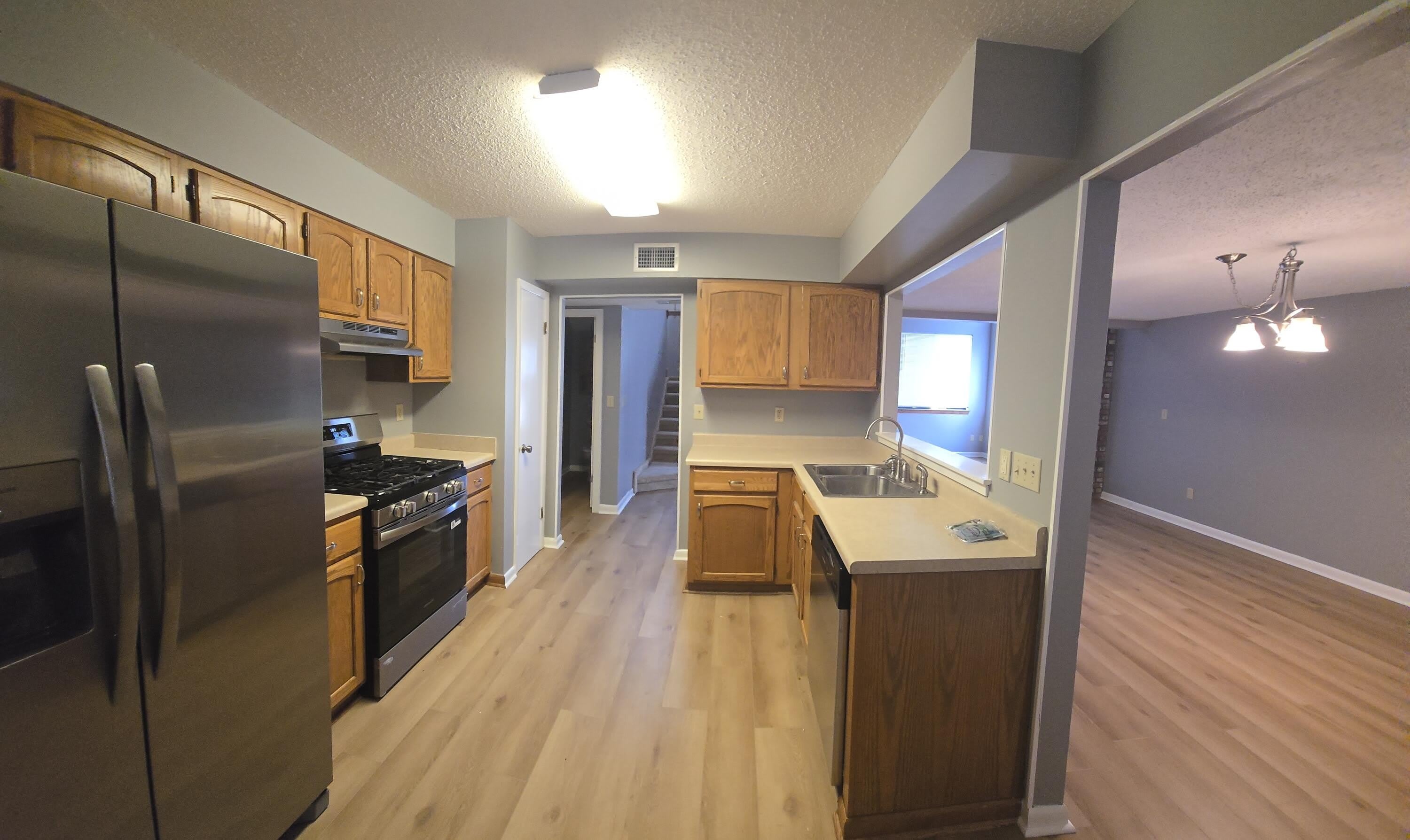 3929 BALSAM Drive – photo 3
