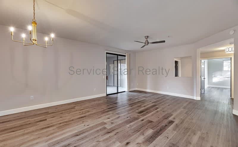 15252 N 100th St – photo 3